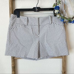 NWT Ann Taylor Black & White Dot Textured Short